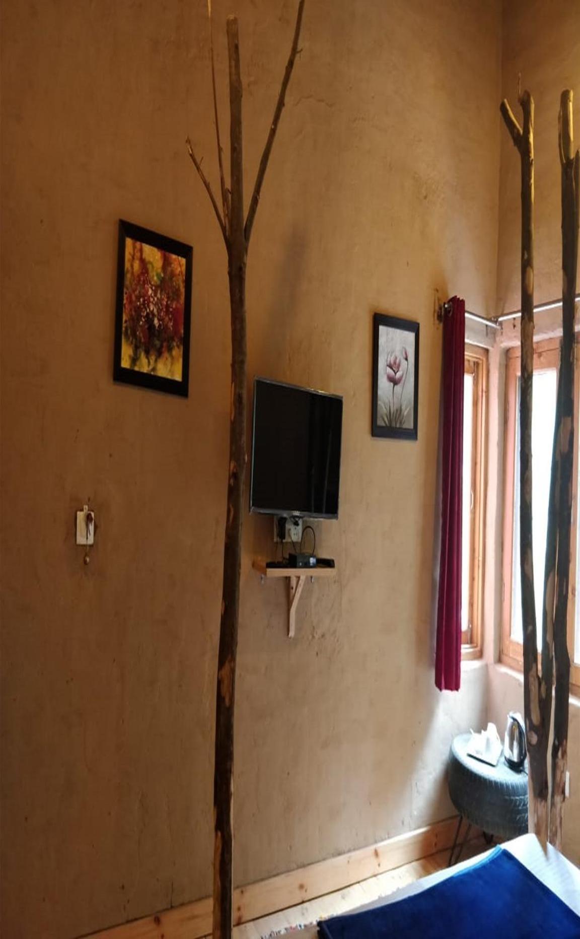 Offbeat Abodes - Tirthan Valley Banjār 外观 照片